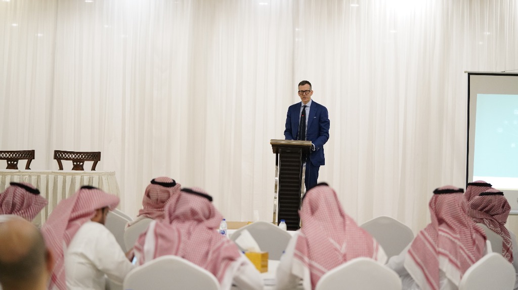 Chris Walker leading the inaugural plenary session for the SEHE platform